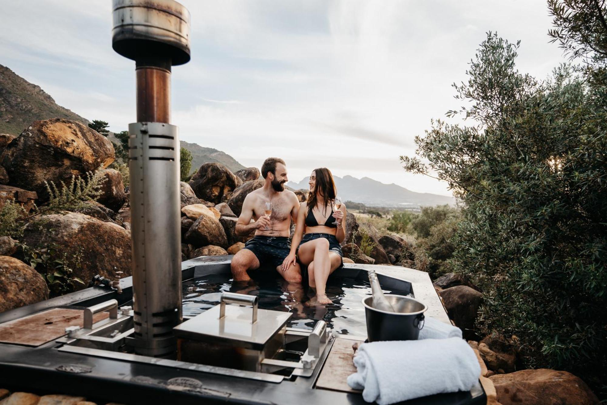 Wagyu Mountain Lodge Paarl Exterior photo
