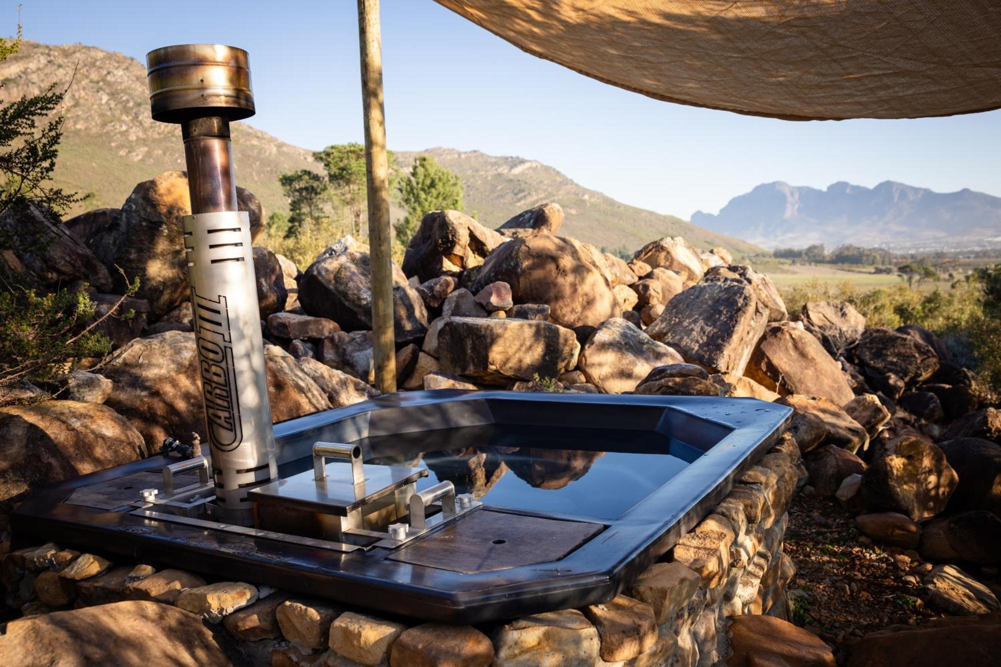 Wagyu Mountain Lodge Paarl Exterior photo