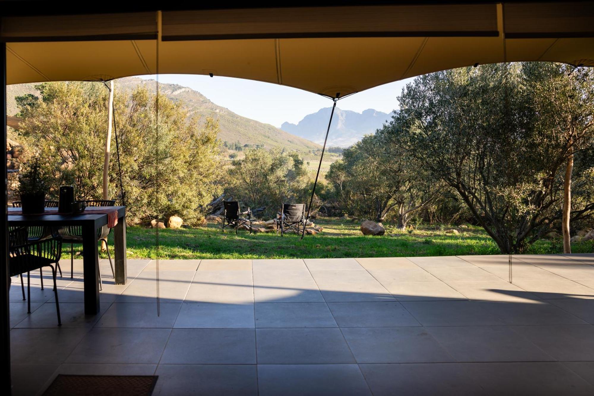 Wagyu Mountain Lodge Paarl Exterior photo